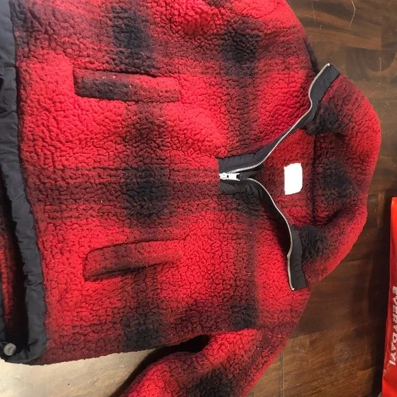 Abercrombie & Fitch Red and Black Sweater - Picture 12 of 15